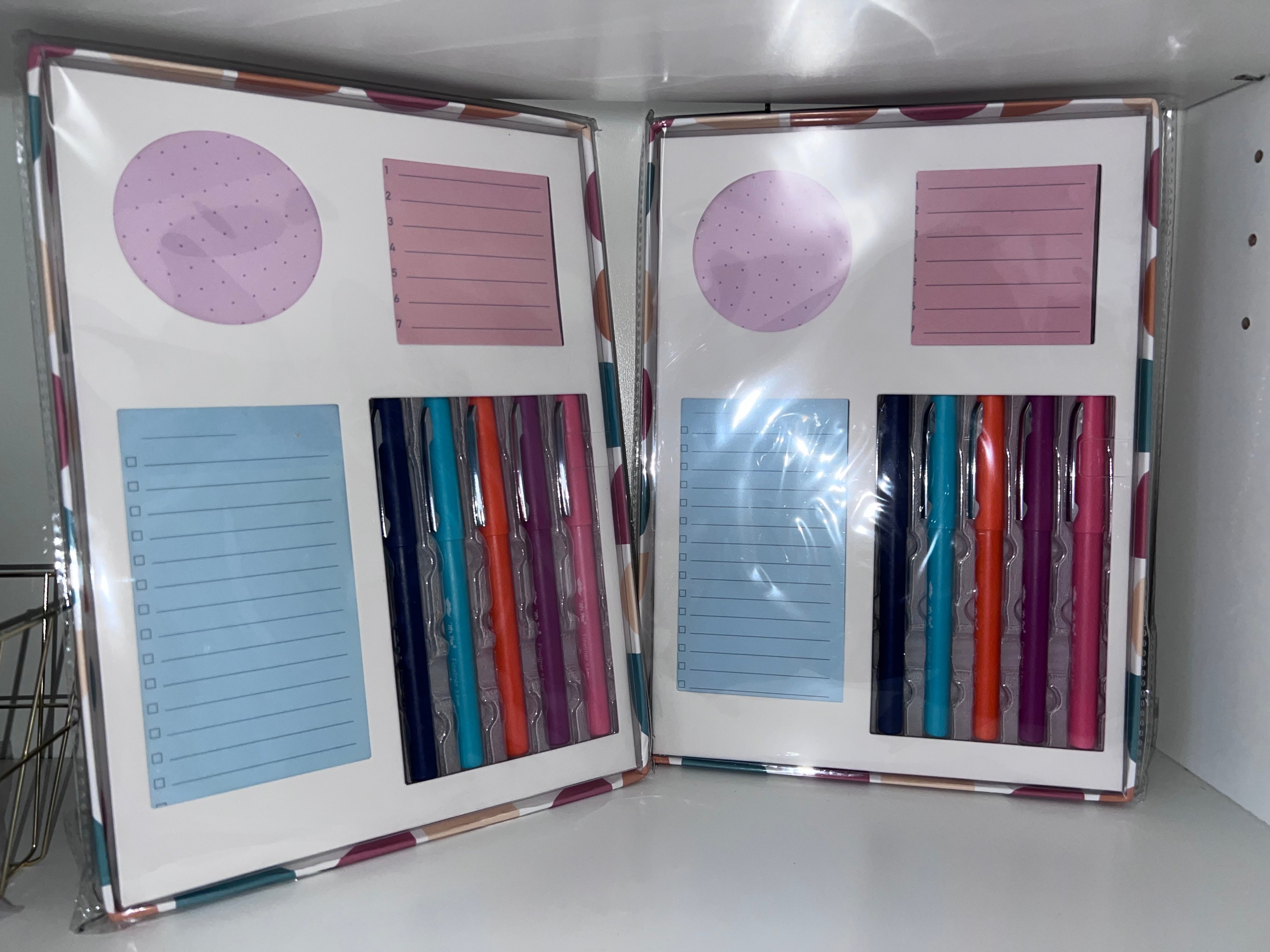Mr. Pen- Sticky Notes Set Gift Box, Felt Tip Pens, Dotted Round
Lined & To Do List Self-Stick Sticky Pads for Bible Study, Office, School, Planning, Journaling & Organization