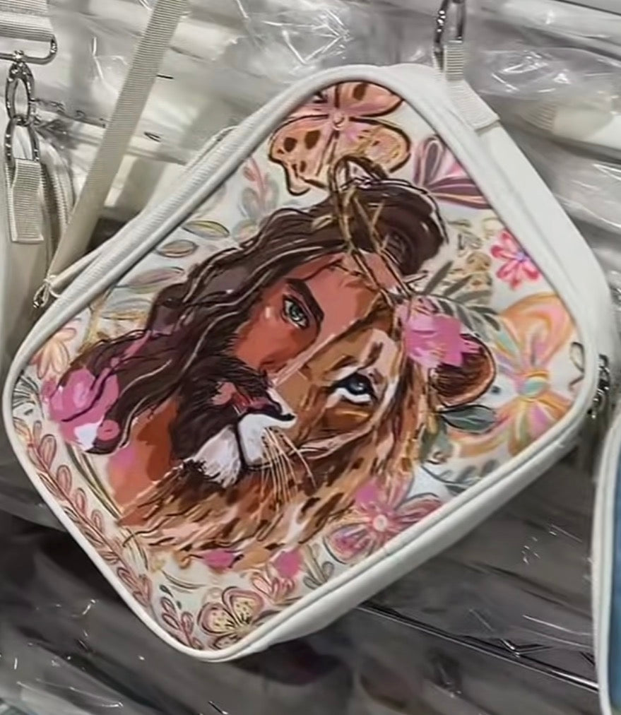 Lion of Judah Bible Case